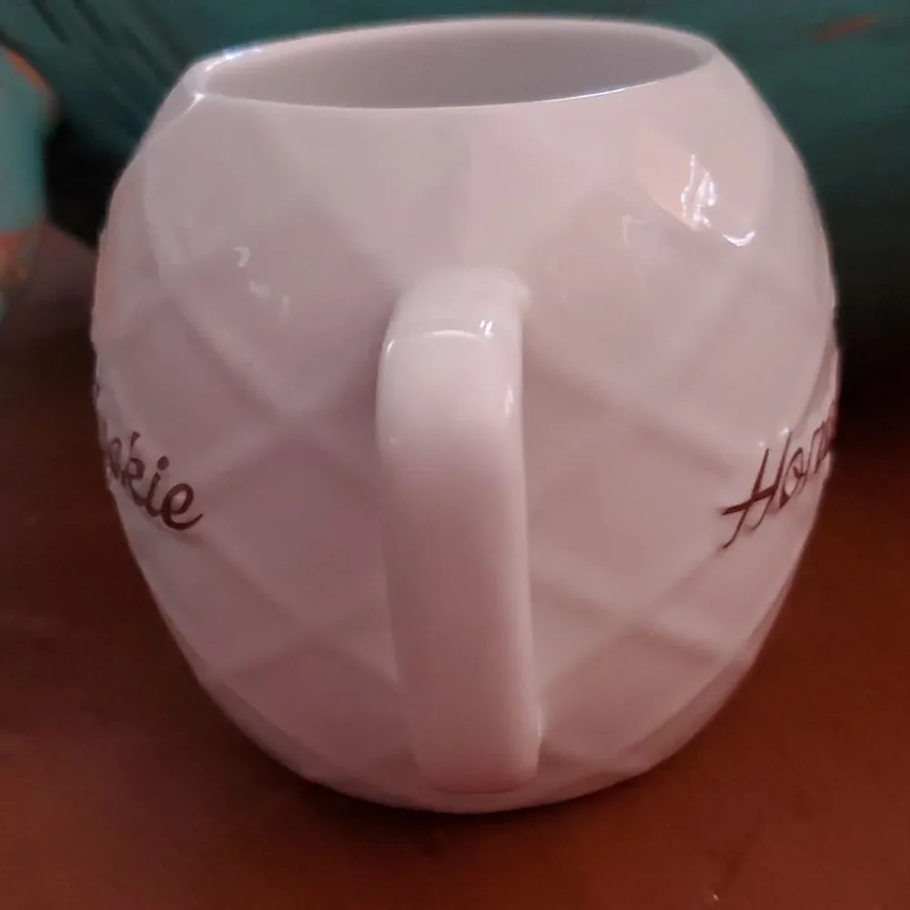 Honolulu Cookie Company Pineapple Coffee Mug Cup 16 oz.